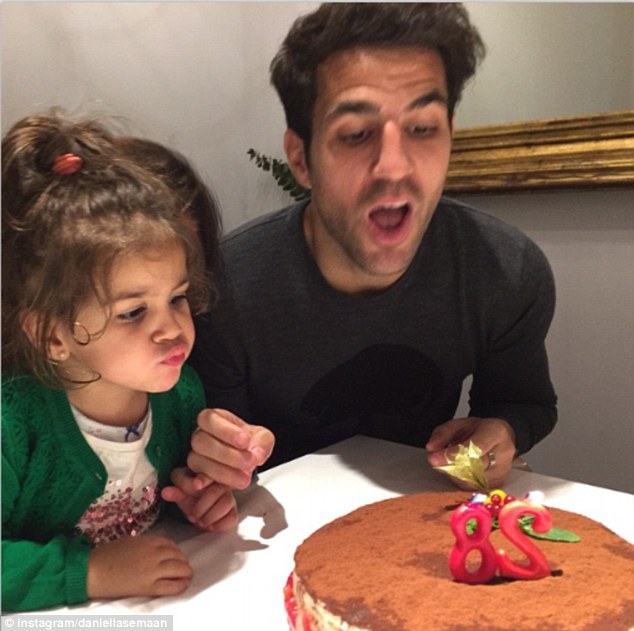 جشن تولد فابرگاس یک روز پس از قهرمانی در لیگ جزیره/عکس