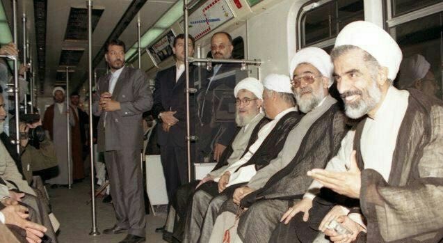 مترو سواری اعضای مجلس خبرگان/ عکس