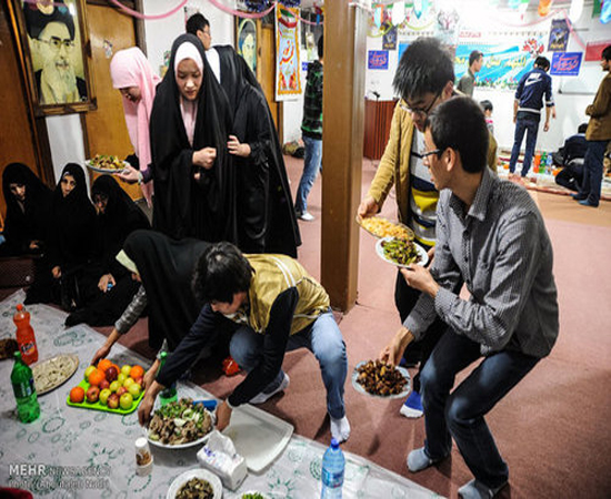 جشن سال نوی چینی در حوزه علمیه (عکس)