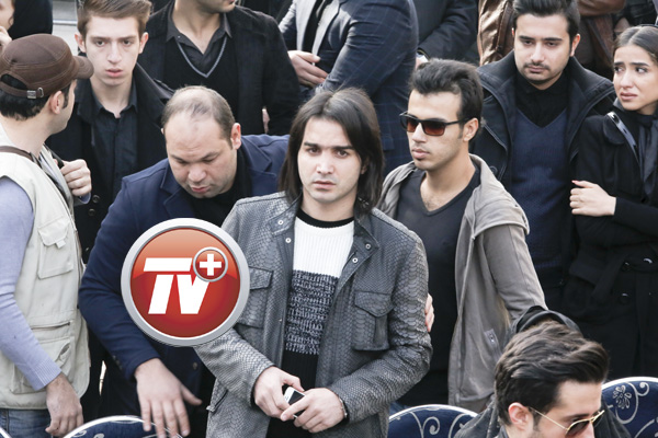 ناراحتی محسن یگانه در مراسم تشییع پیکر مرتضی پاشایی/ عکس