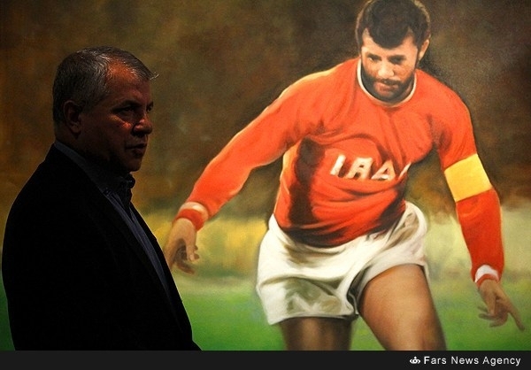 علی پروین در نمایشگاه نقاشی عروسش /عکس