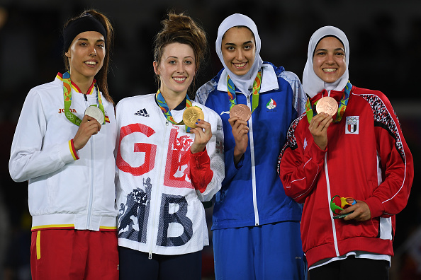 مراسم اهدای مدال کیمیا علیزاده(گزارش تصویری)