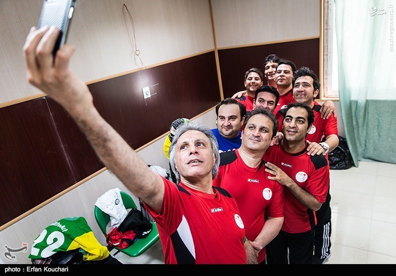 سلفی عمو فیتیله‌ای‌ها/ عکس