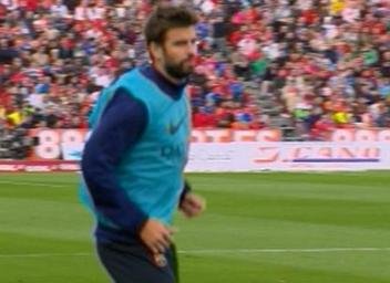 لجبازي آشکار لوئيس انريکه با پيکه(عکس)