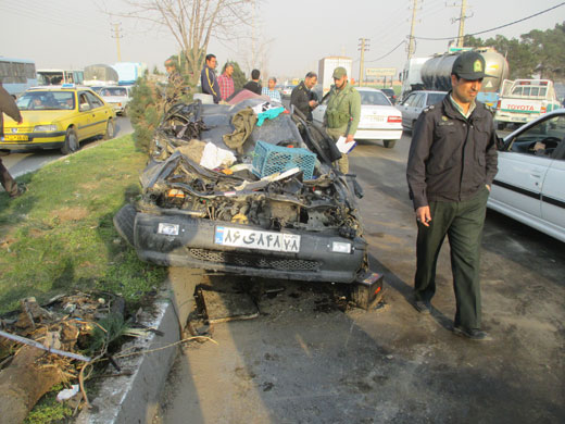 مچاله شدن پراید زیر چرخ‌‌های تریلی/ راننده در دم جان باخت+ تصاویر