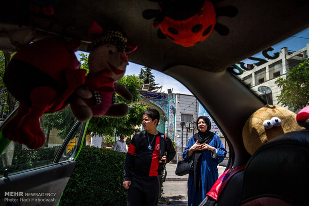 گفتگو با تاکسی عروسکی