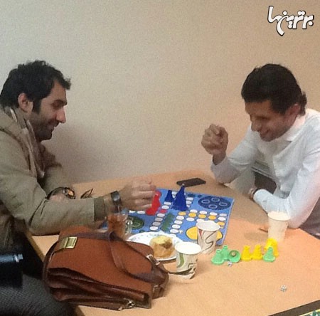 منچ بازی کردن طالب لو با بازیگر معروف طنز/عکس