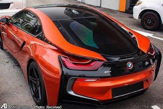 BMW i8 با رنگ متفاوت (عکس)