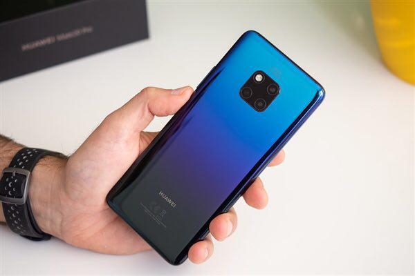 رکورد جدید هوآوی در پیش فروش Huawei Mate 20/در نظر گرفتن هدف فروش 20 میلیونی برای گوشی‌های سری Huawei Mate 20