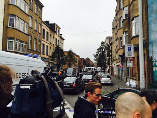 پلیس بلژیک عملیات شناسایی و بازداشت مظنونان را آغاز کرده است+عکس