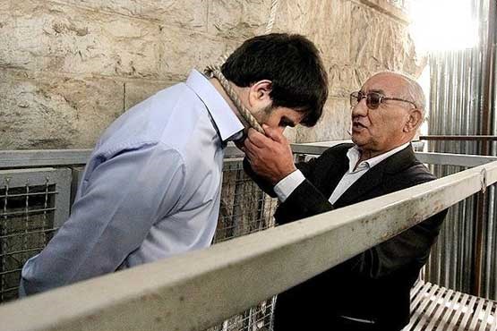 قاتل جوان بسیجی پای چوبه دار بخشیده شد (+عکس )