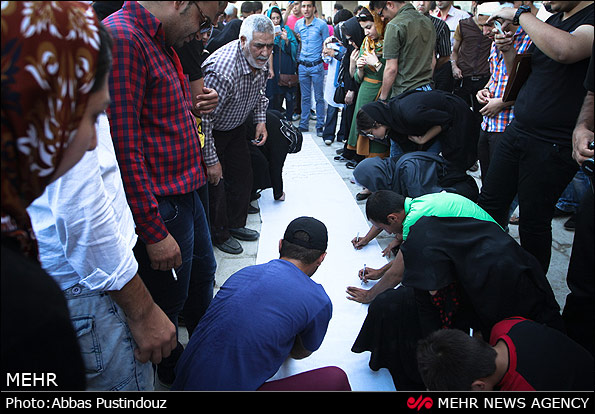 روایتی تصویری از زاینده رود خشک شده و خشم لبریز شده اصفهانی‌ها