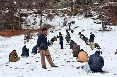 تصاویری از کنکور در برف