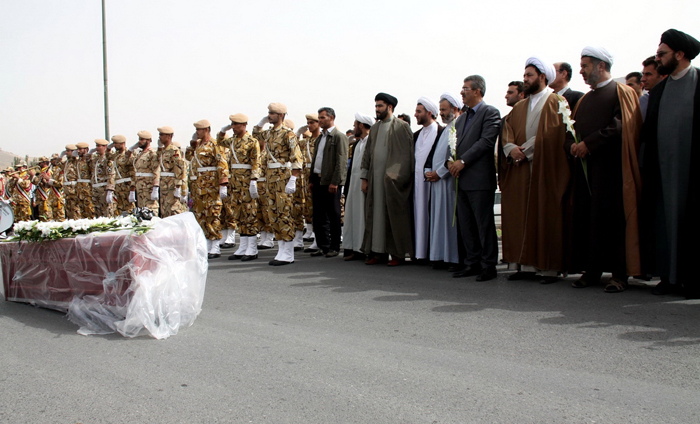 (تصاویر) خاکسپاری جانباختگان منا