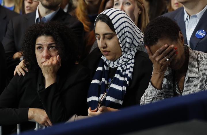 حجاب اسلامی یک هوادار کلینتون/عکس