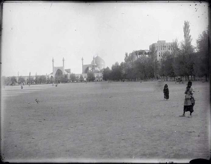 عکس/میدان نقش جهان در دوره قاجار