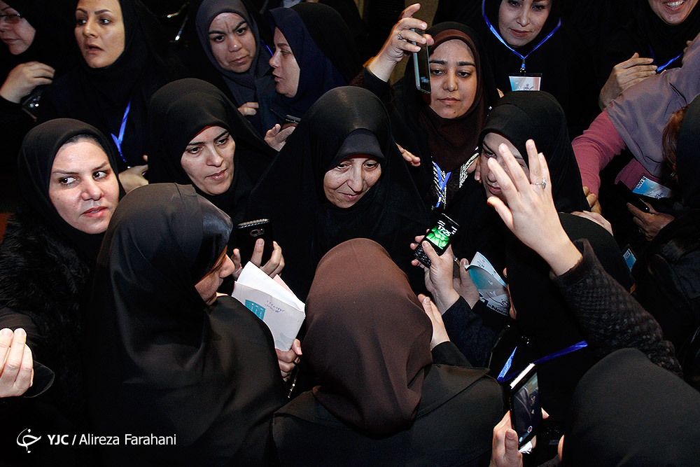 فاطمه هاشمی در کنگره زنان موفق/عکس