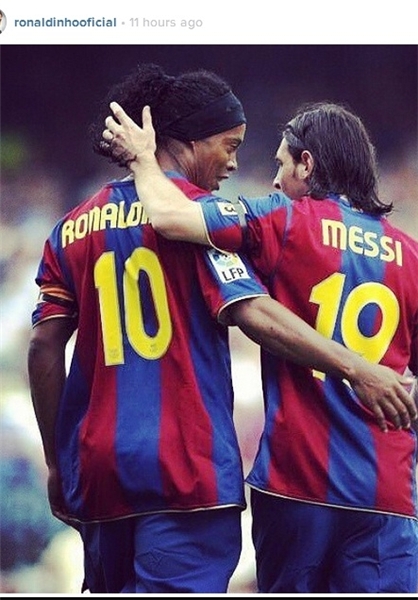 تبریک رونالدینیو به مسی+عکس