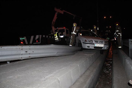 تصاویر/ تصادف عجیب سمند با سرنشینانی کمتر از ۱۶ سال!