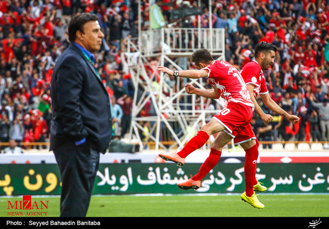 دو فریم از خوشحالی منشوری پرسپولیسی‌ها + عکس