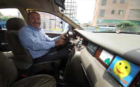 مهربان ترین راننده تاکسی ایران +عکس