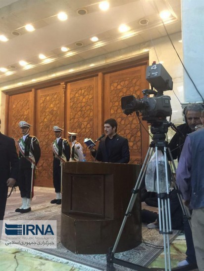 قرائت زيارت آلِ ياسين توسط نوه برادر ايت الله هاشمي/عکس