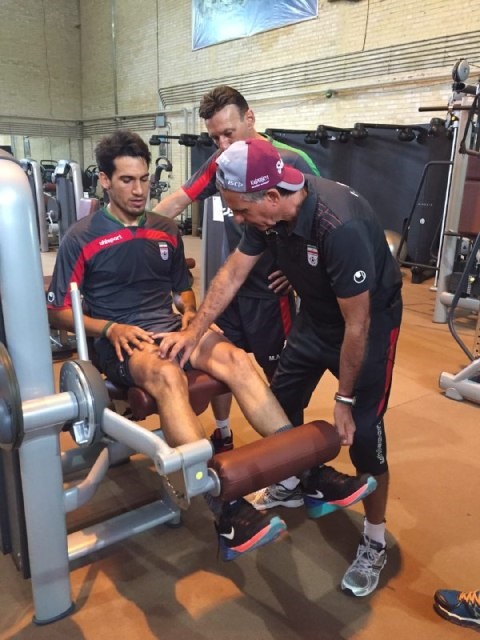 کروش و فرزاد حاتمی