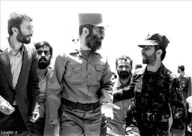 مقام معظم رهبری در جبهه جنگ