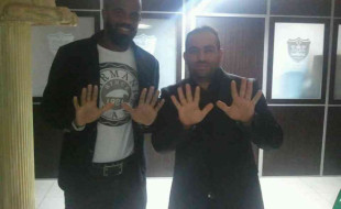 کری خوانی مهاجم برزیلی برای استقلالی ها + عکس