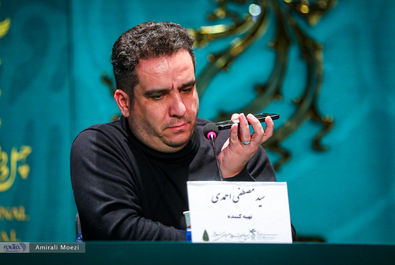 صبحانه با زرافه‌ها