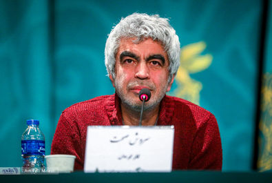 صبحانه با زرافه‌ها