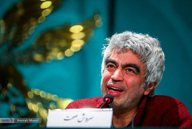 صبحانه با زرافه‌ها