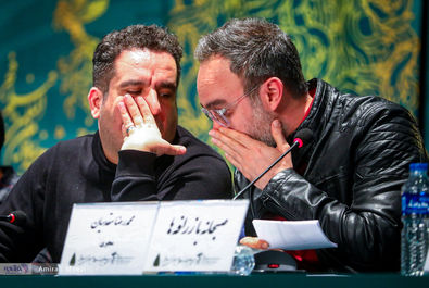 صبحانه با زرافه‌ها