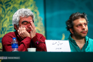 صبحانه با زرافه‌ها